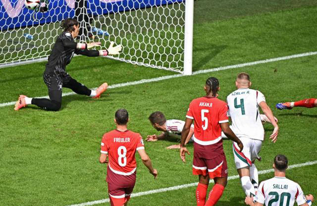 拉沃尔杯碾压联合杯,阿尔卡拉斯状态火热 拉沃尔杯碾压联合杯,阿尔卡拉斯状态火热