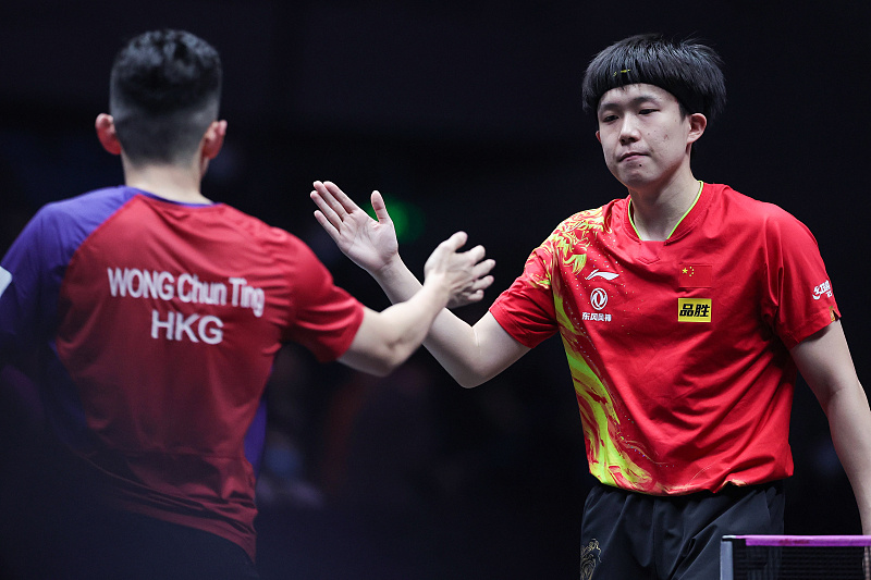 日本队鏖战葡萄牙队，梁靖崑带队取胜