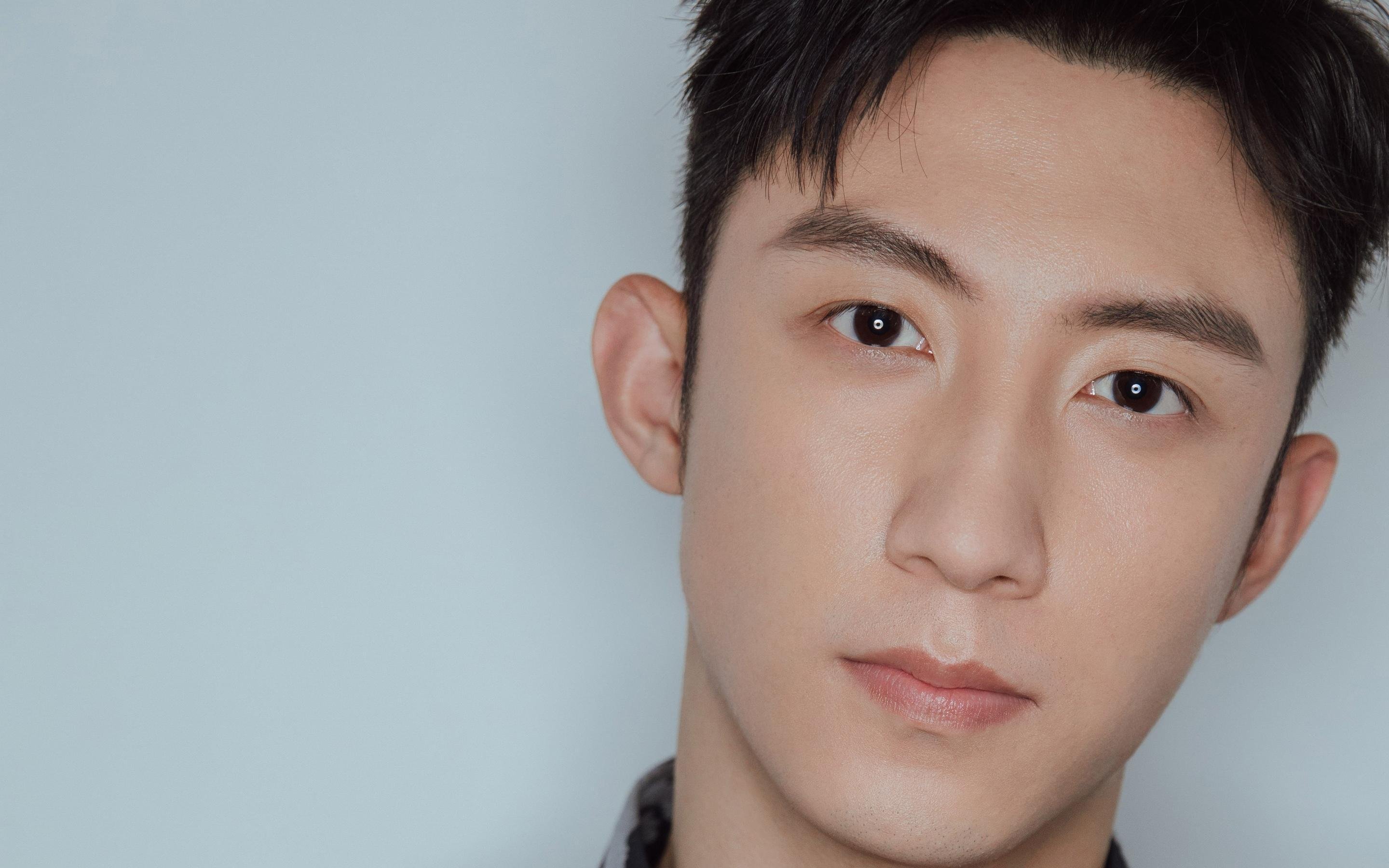 南非黑马横扫塞维利亚，F1街道赛焦点战爆冷改写历史